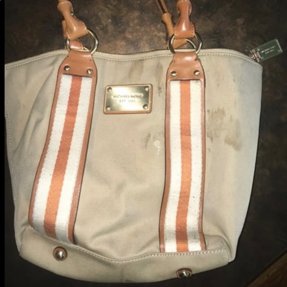 Michael Kors purse